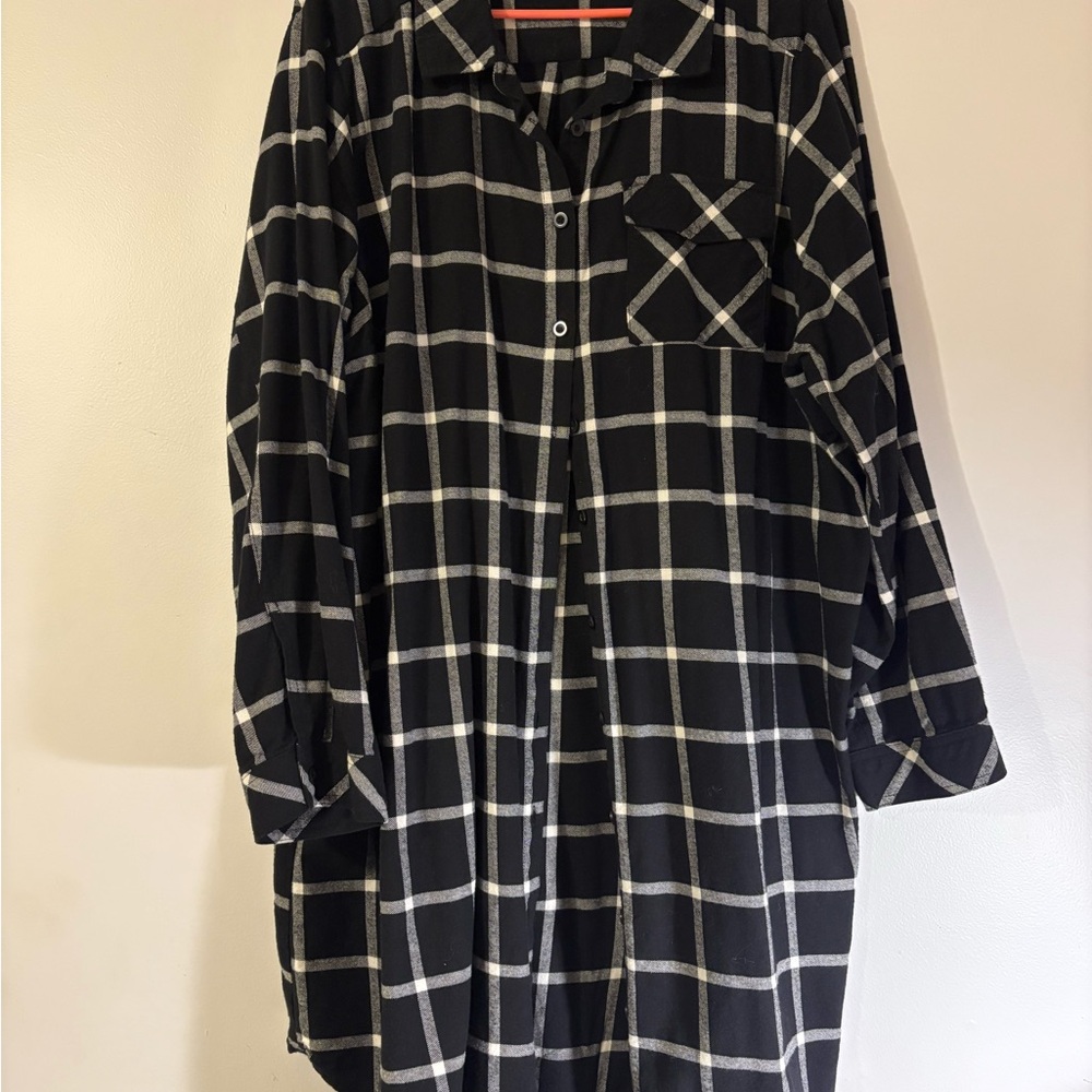 Torrid size 3 black flannel